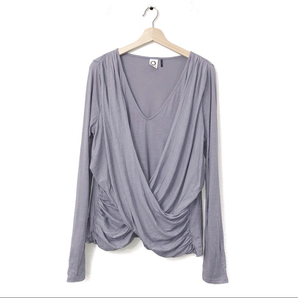 Anthropologie Akemi + Kim Faux Wrap Top - Picture 4 of 8